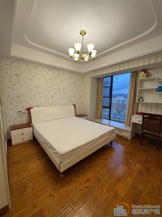 元亨雅园 河景房143平方216万车位