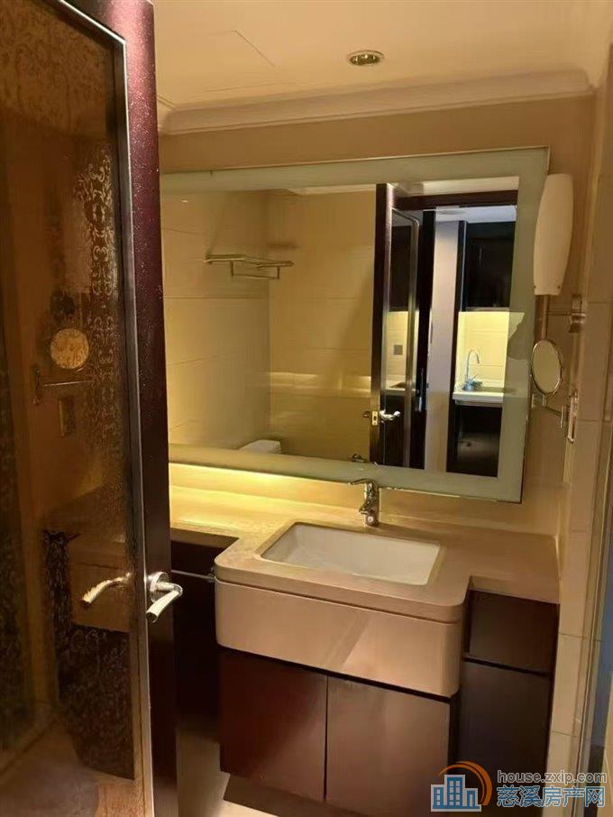 环球酒店伯爵公馆 近上林坊银泰慈溪市中心