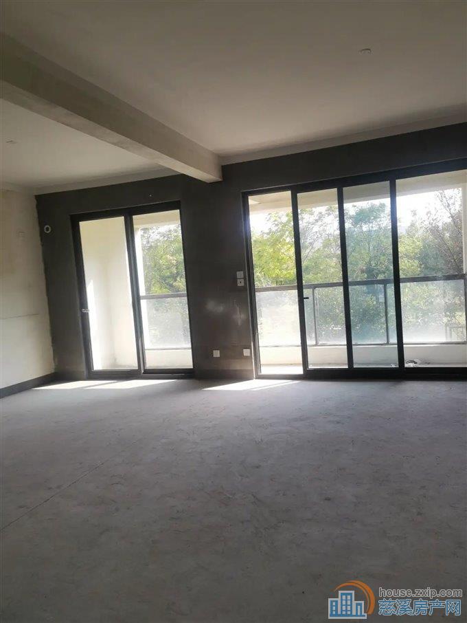 特价 泊江府四间朝南稀缺洋房,送产权车位