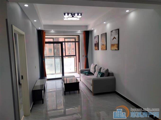 双和家苑精装二室2600/月