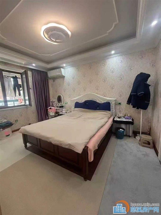 和润公寓132平带39平车库109万