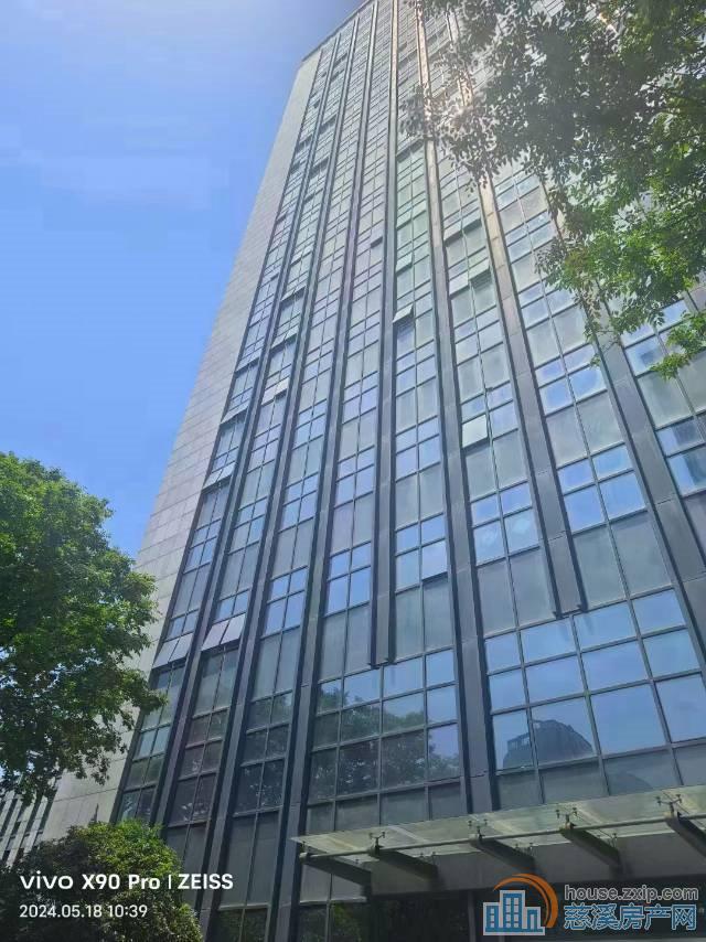 出租  凯马大厦写字楼半层  