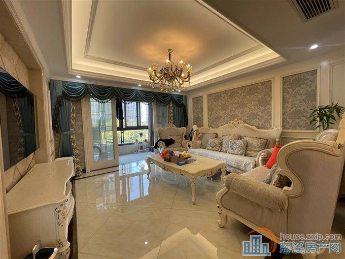 复地一期166平238万豪装送车位