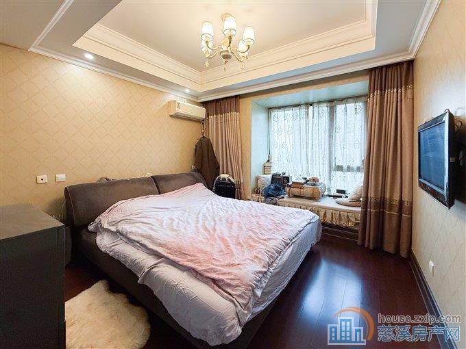 捡漏 金地鸿悦 精装全配,拎包入住