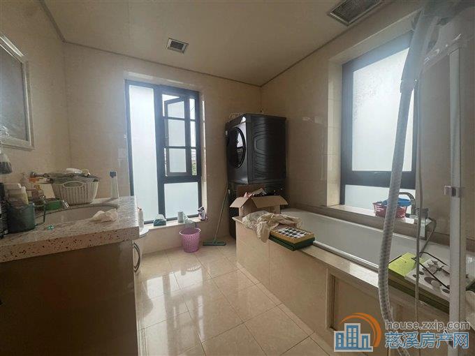 金地鸿悦 豪装带新凤系统 育才无在读