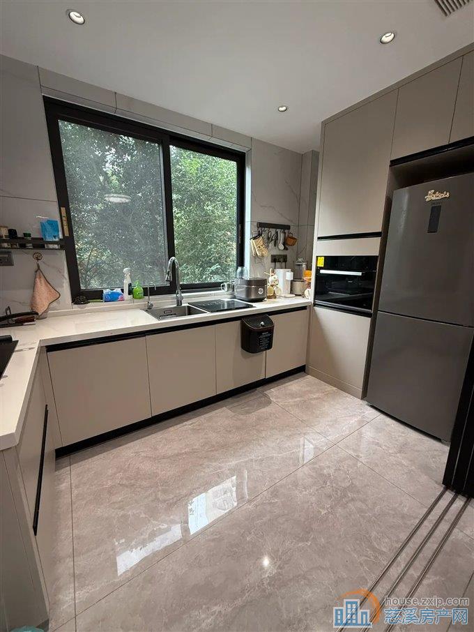 保利俯院江南 精装修 电梯洋房