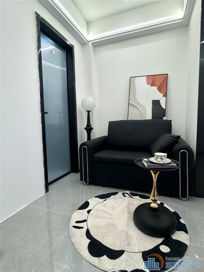 富丽湾景苑电梯房黄金楼层全新精装直接钥匙