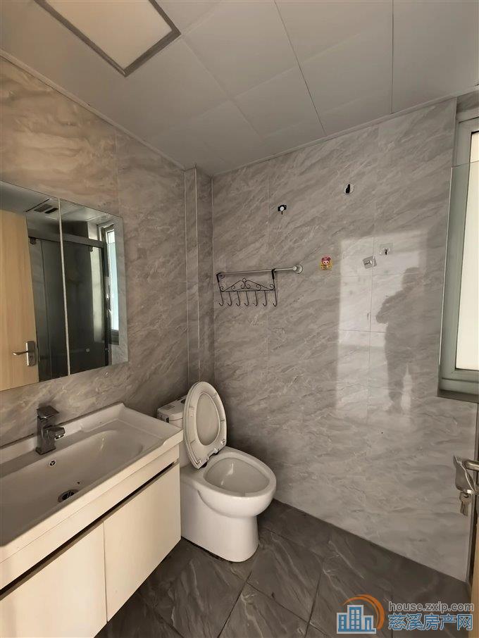 保利俯院江南北区126平132万黄金楼层