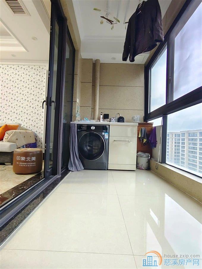 绿城诚园123平172万精装有车位另算