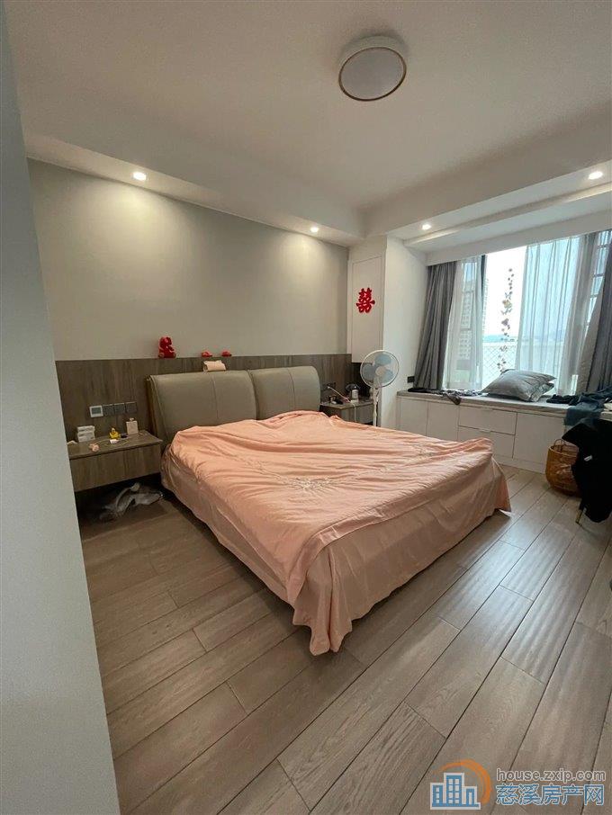 悦华府 洋房 精装 双车位 楼层好