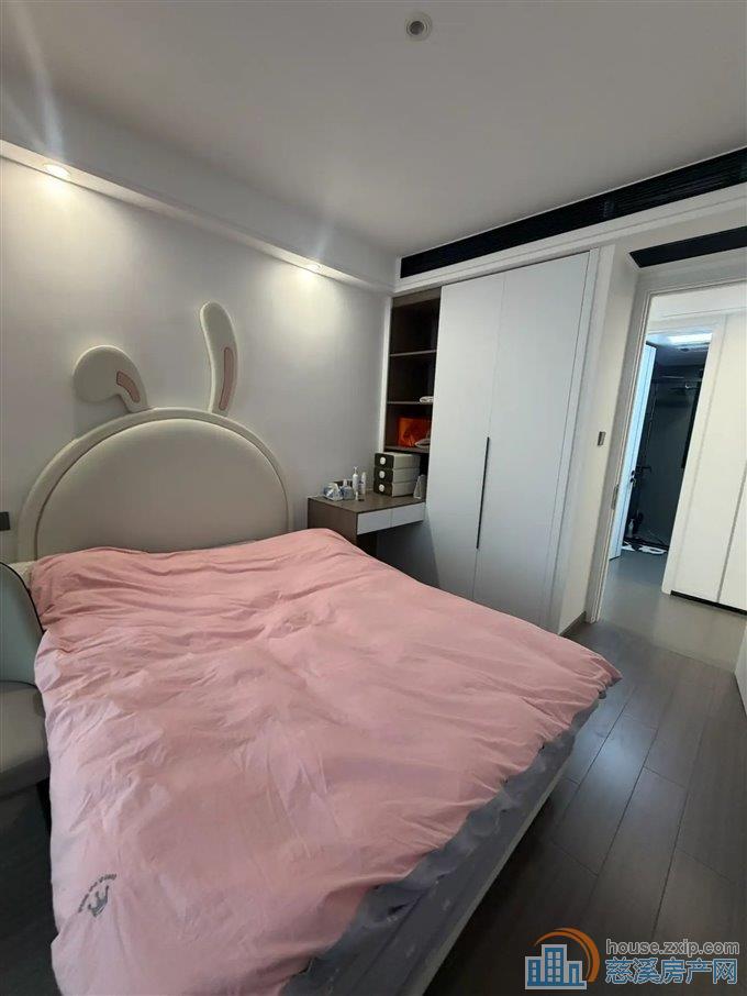 誉林府 114平 精装拎包入住 238万