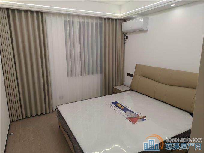 金山新村西区3楼75万