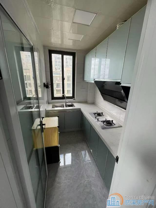 新潮塘北苑68平精装2室南北通可读书