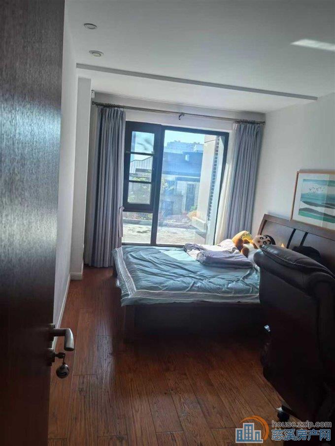 金地鸿悦188平方精装262.8万