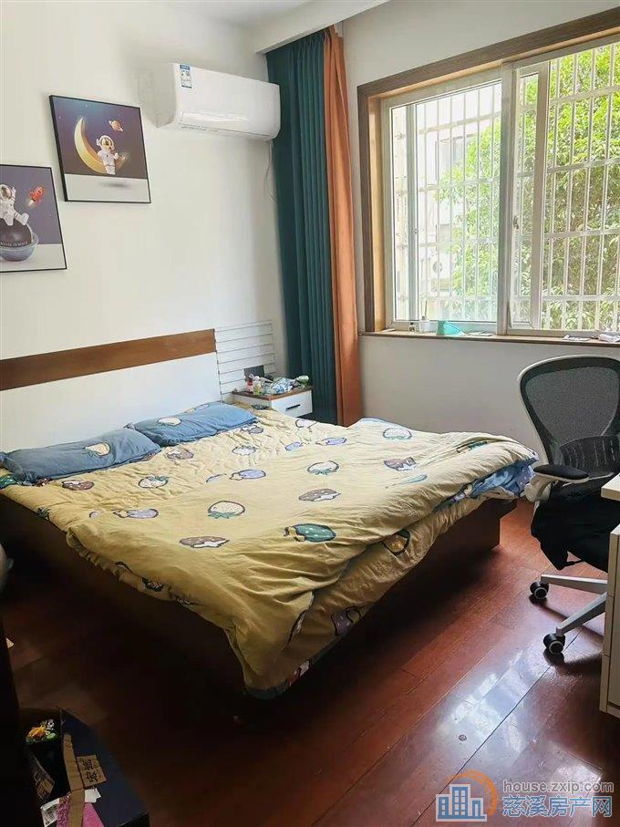 清泰公寓南区 精装 ZUI佳楼层 大阳台