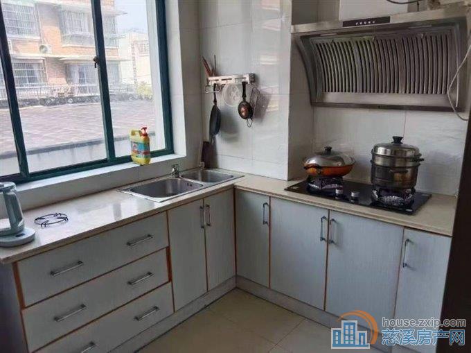 长河春江丽景小区房153平106.6万