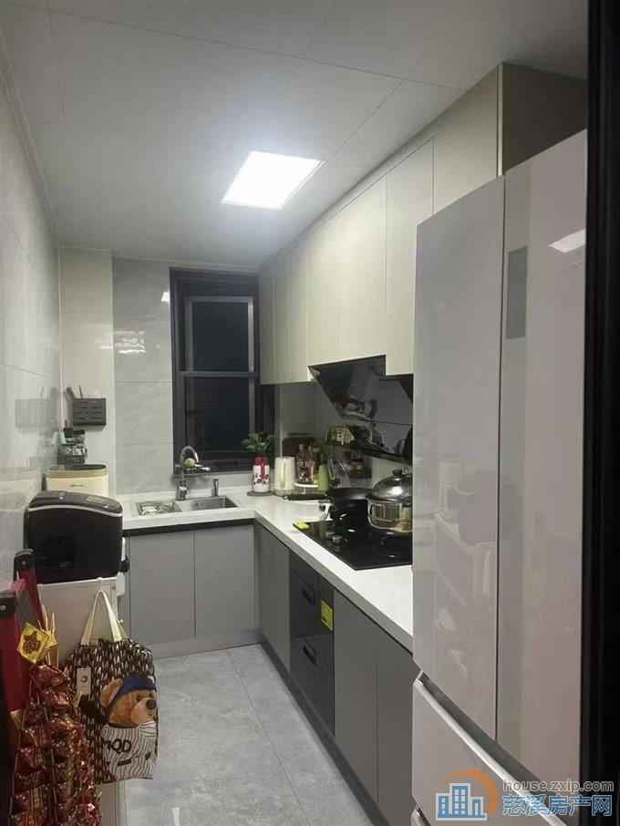 逍林天安自住精装