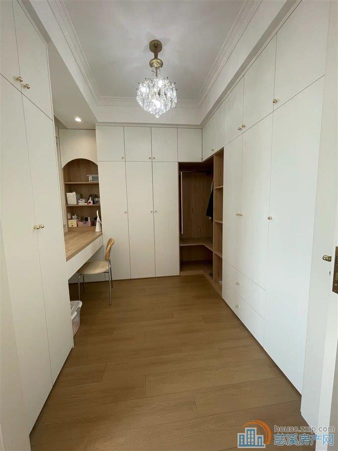 红星佳苑 精装修 带车位