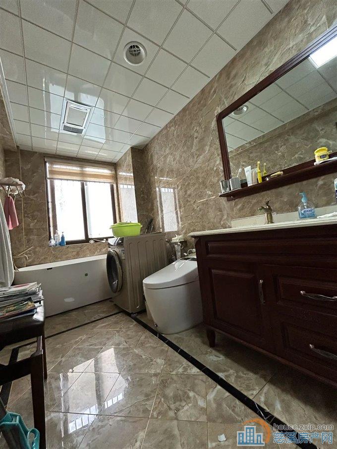 急卖 孙塘新村 新精装151平方122万