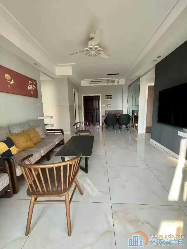 捡漏阳光城103平带人防车位精装好楼层