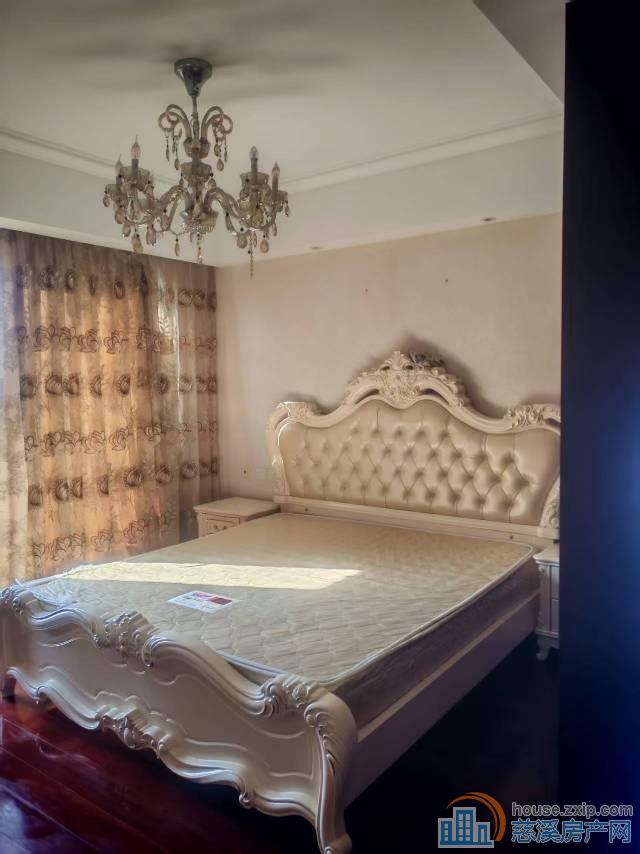 提香公寓90平2室精装车位2700元直