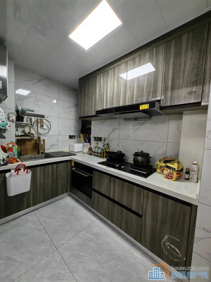 复地御溪雅苑98平119万精装修