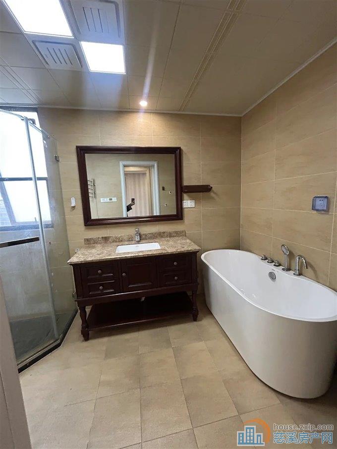 复地御溪雅苑188平188万精装修满两年