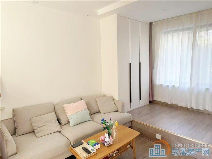 吉祥新村2楼88平110万精装