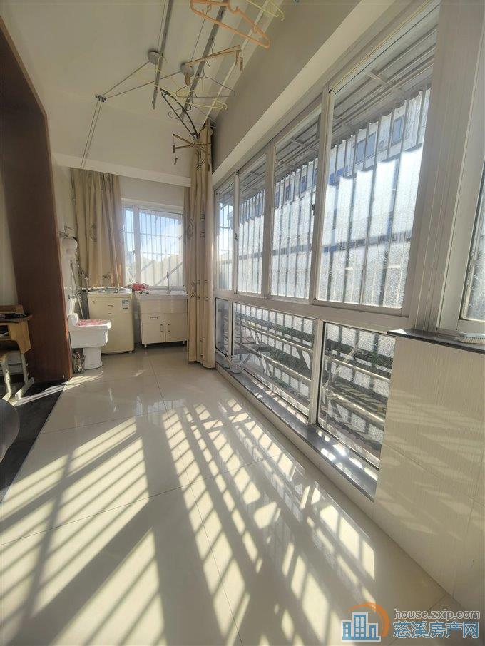 吉祥新村四区121平102万送车库