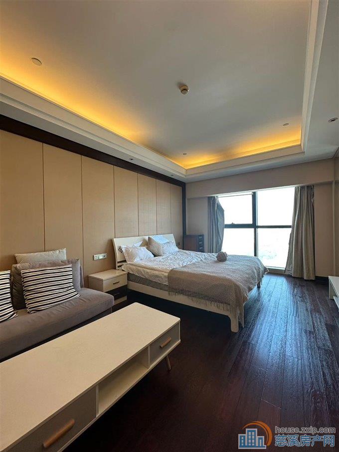 环球19楼特价1800/月入住五星级