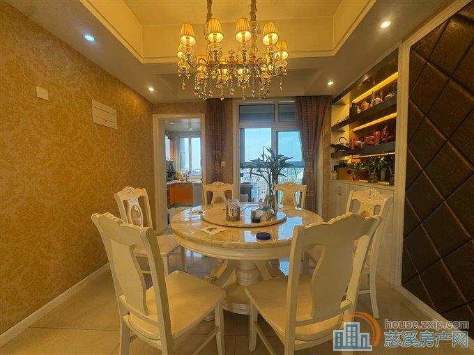 梵石花园 精装121平方121万洋房