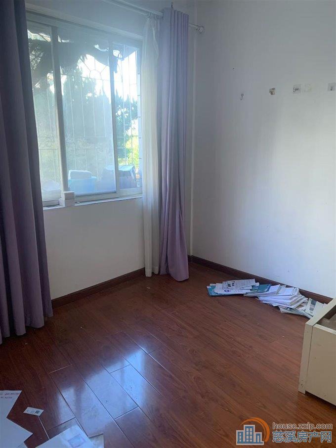 新城中心2楼88平方63.8万