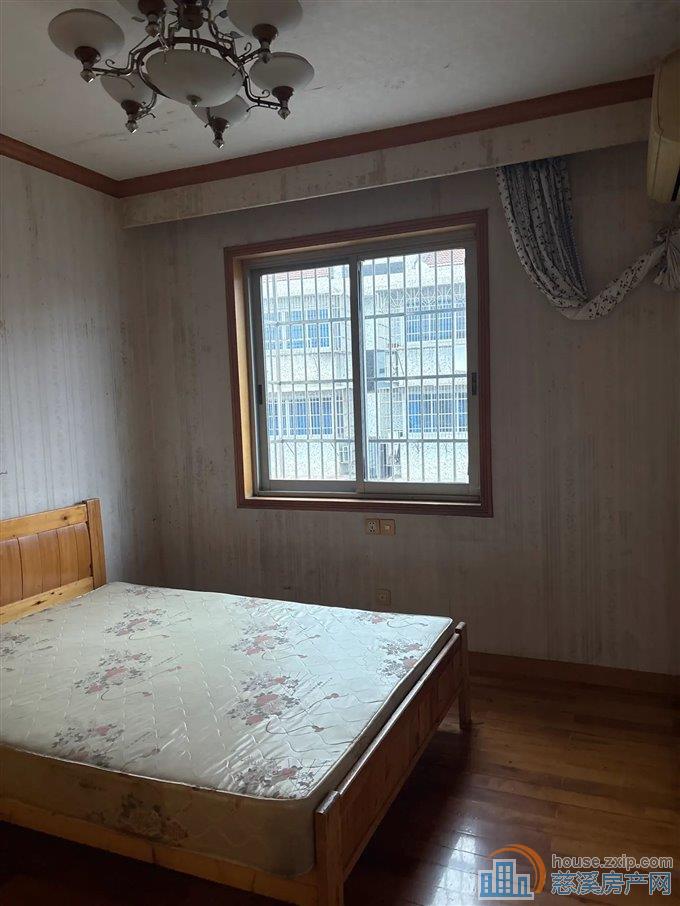 吉祥新村150平方110万带车库低总价