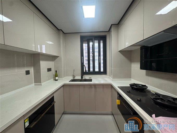 碧桂园泊蔚里 精装 带车位 中间楼层