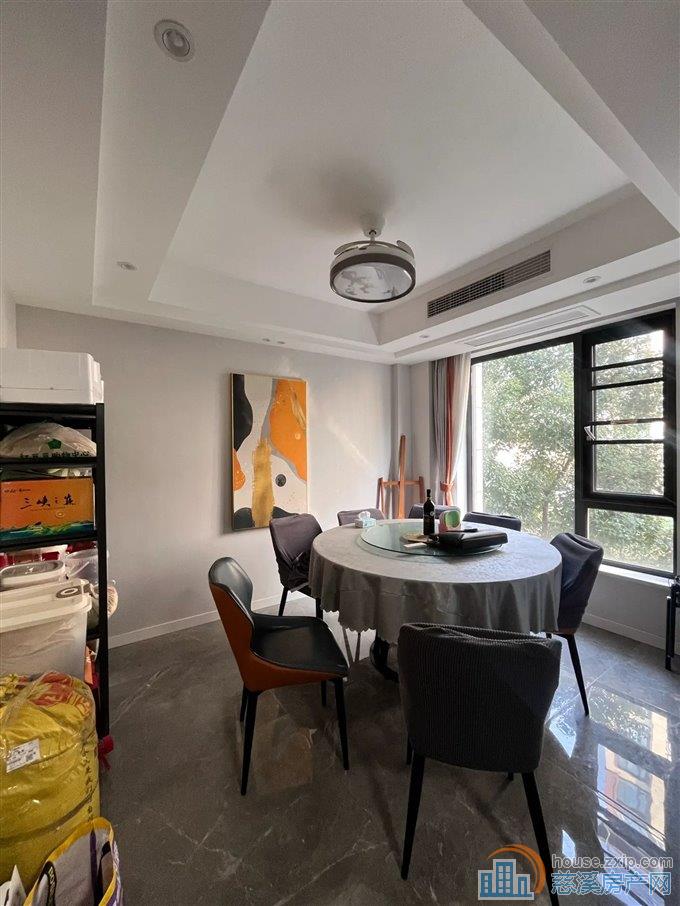 祥生望玥府 精装130平方265万 洋房