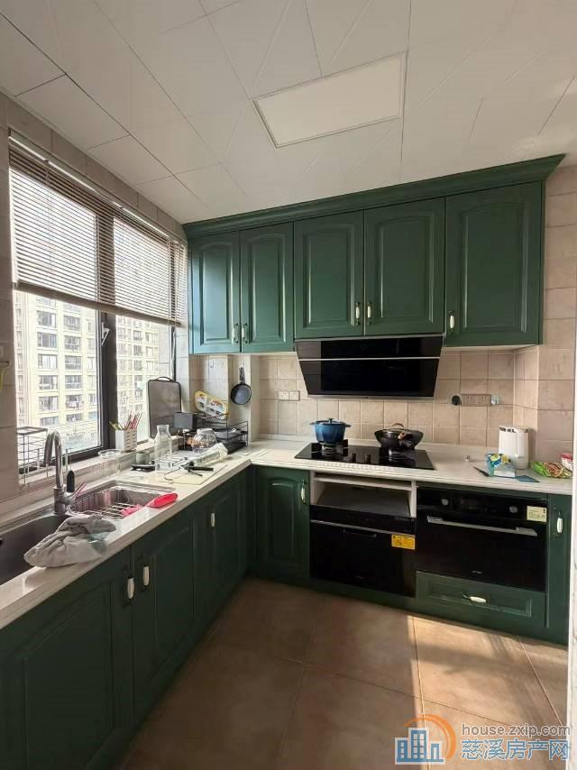 阳光城一期小高层楼层佳145平带车位精装