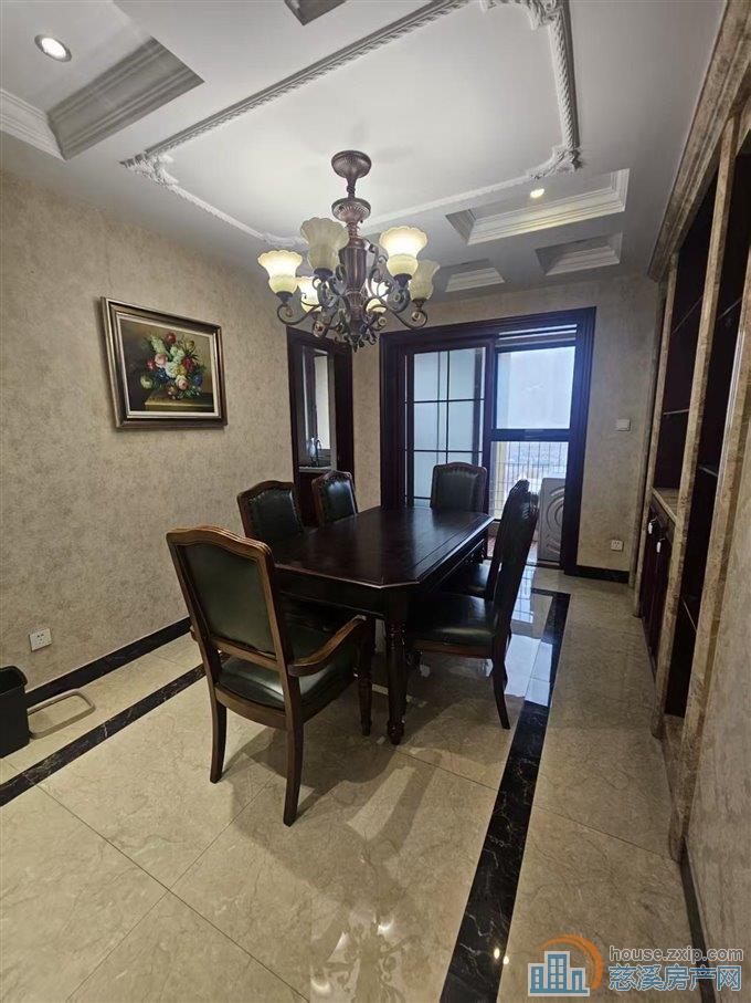 梵石花园豪装140平136.8万