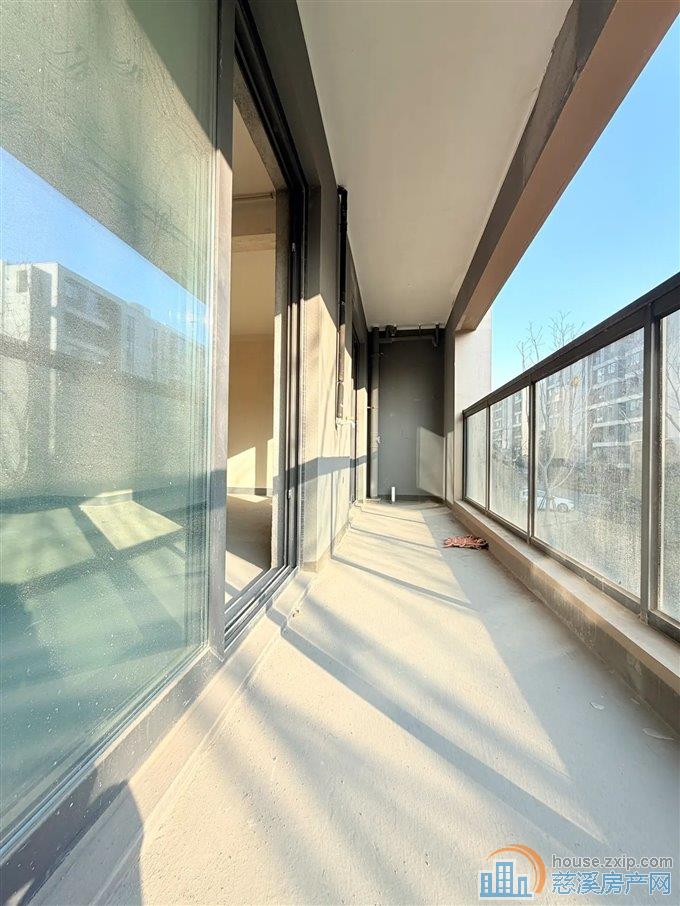 急卖上东辰府95平155万带车位包税