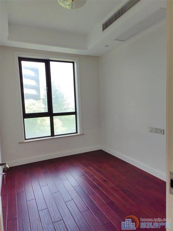 保利天悦湾花苑 精装修 带车位