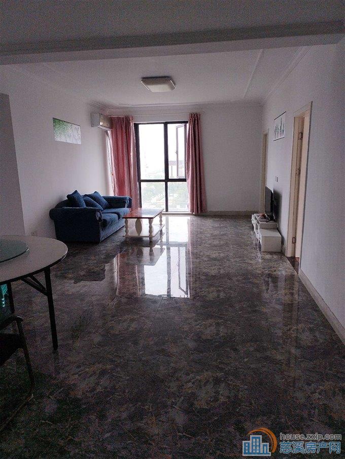 出租界牌新村141平3300每月