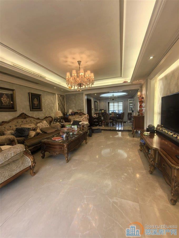 梵石花园160平138万精装送车位