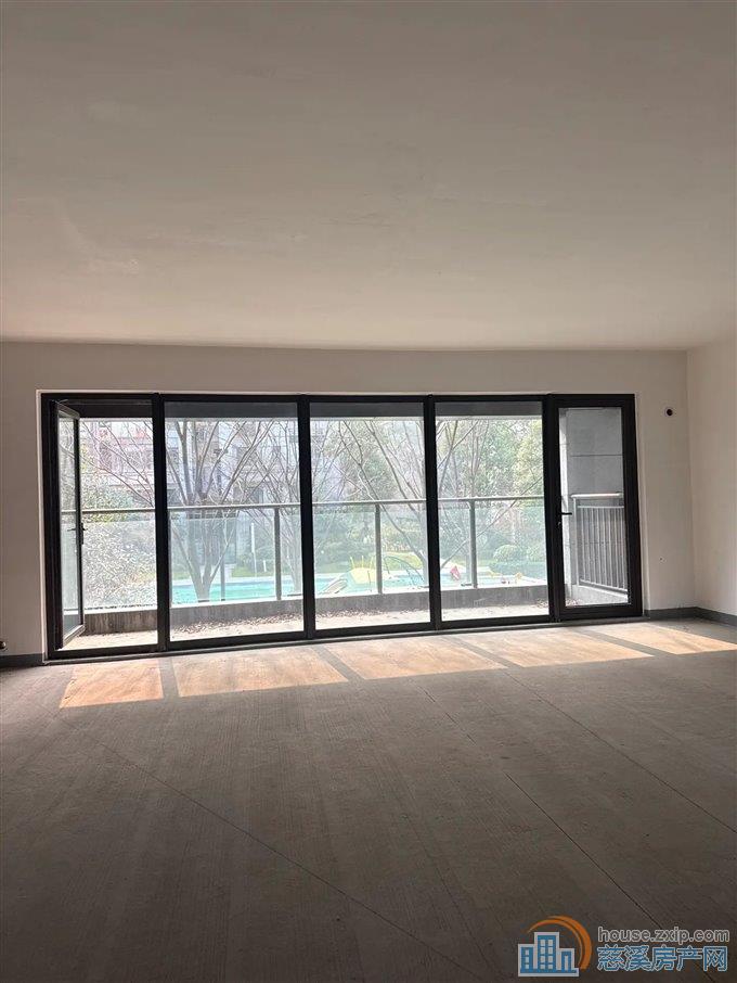 保利银杏小镇 洋房143平方148万位佳