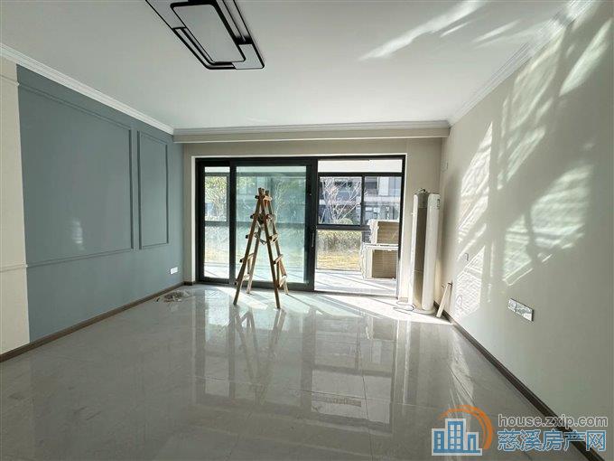 卓越湖樾云著花苑