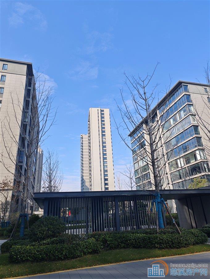 捡漏泊誉里191平368万独家委托钥匙在