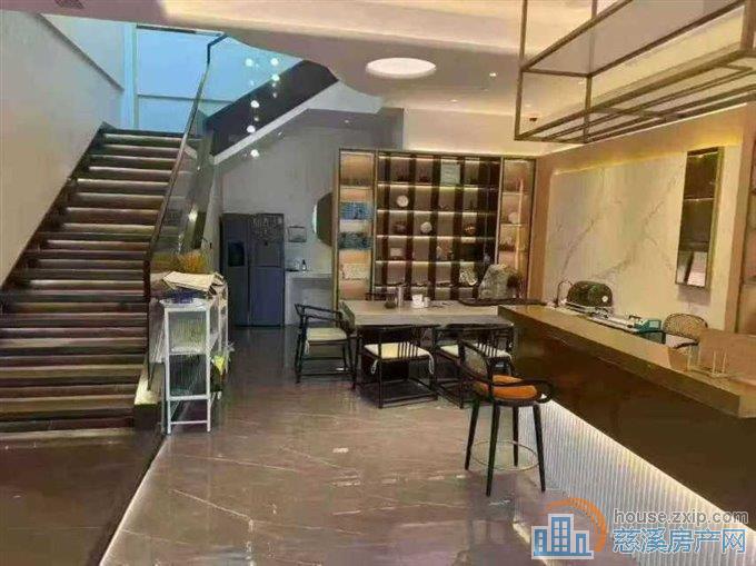 新城大道商铺吾悦楼下，1复2