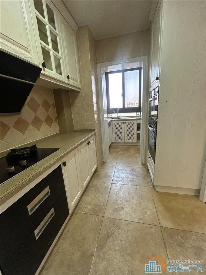 复地御溪雅苑188平188万精装修满两年