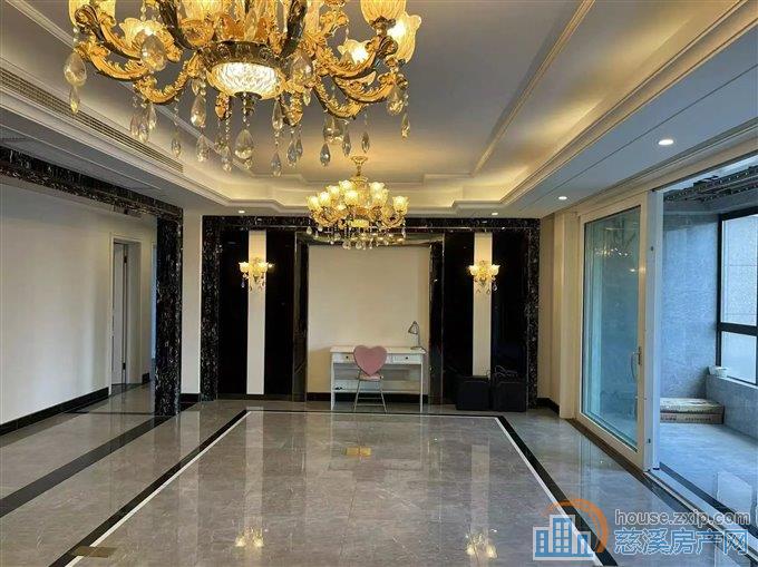 保利天悦湾花苑 精装修 带车位