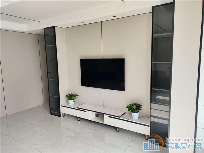 新河坊 悦未来三室带车位包物业好采光装修