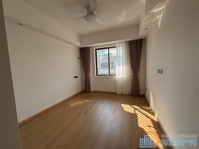 茜苑新村66平方126.8万精装