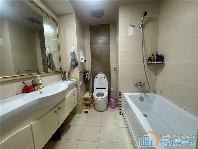 梵石花园 精装121平方121万洋房